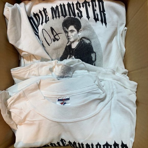 NOS New! “EDDIE MUNSTER” The MUNSTERS RETRO TV Show WHITE JERZEES 2XL T-SHIRT - Picture 3 of 4